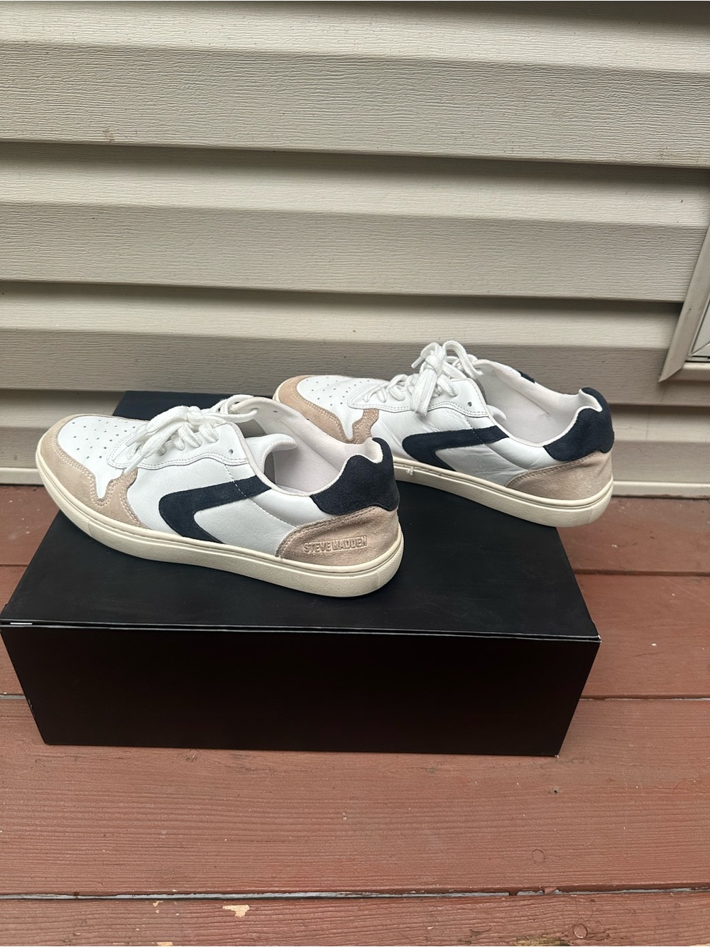 Steve Madden White Navy & Beige Low-Top Sneakers